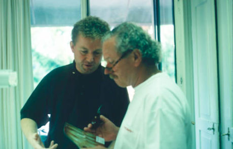 Kollegialer Austausch mit Willi Geller in seinem Oral-Design-Center