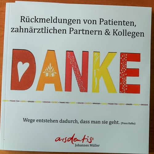 Viele Beispiele glücklicher Menschen mit Zähnen von arsdentis finden Sie auf diesen Seiten.